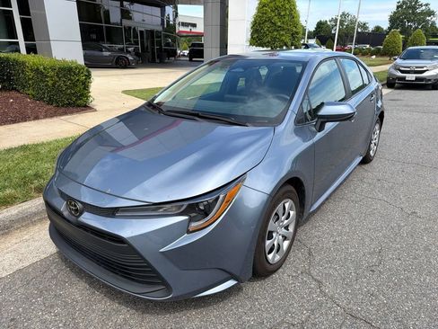 Used 2023 Toyota Corolla LE FWD image 8