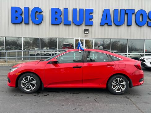 Used 2018 Honda Civic LX image 2