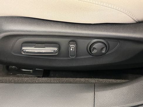 Certified 2024 Honda Accord EX image 25