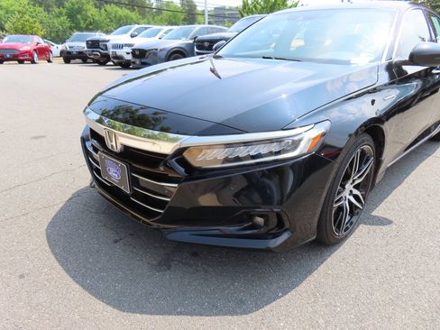 Used 2022 Honda Accord Touring image 9