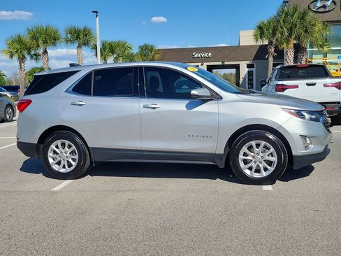 Used 2019 Chevrolet Equinox LT image 3