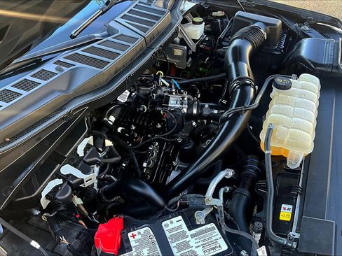 Used 2022 Ford F150 XLT w/ Equipment Group 302A High image 31