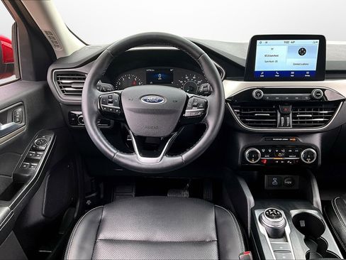 Used 2022 Ford Escape SEL image 5