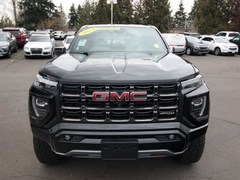 Used 2024 GMC Canyon AT4X AWD/4WD image 8