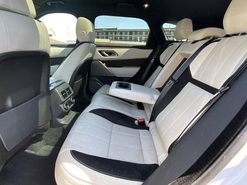 Used 2018 Land Rover Range Rover Velar R-Dynamic SE AWD/4WD image 31