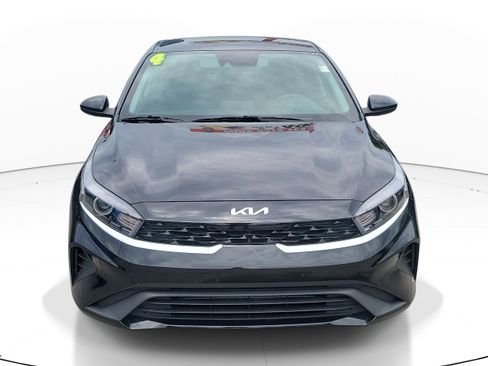 Used 2024 Kia Forte LXS FWD image 2