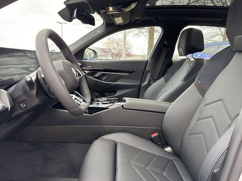 New 2026 BMW 530i xDrive AWD/4WD image 10