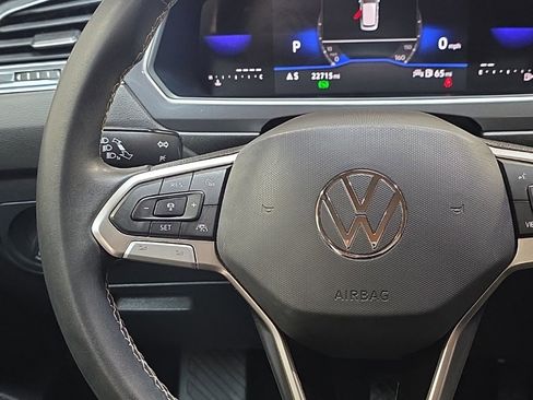 Used 2023 Volkswagen Tiguan SE image 21