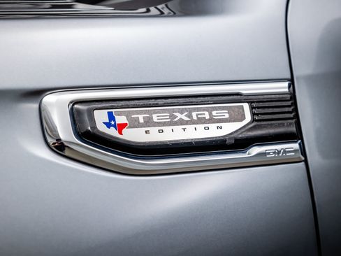 Used 2021 GMC Sierra 1500 SLT AWD/4WD image 17
