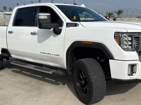 Used 2020 GMC Sierra 2500 Denali w/ Denali Ultimate Package image 3