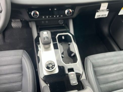 New 2026 Mitsubishi Outlander AWD image 24