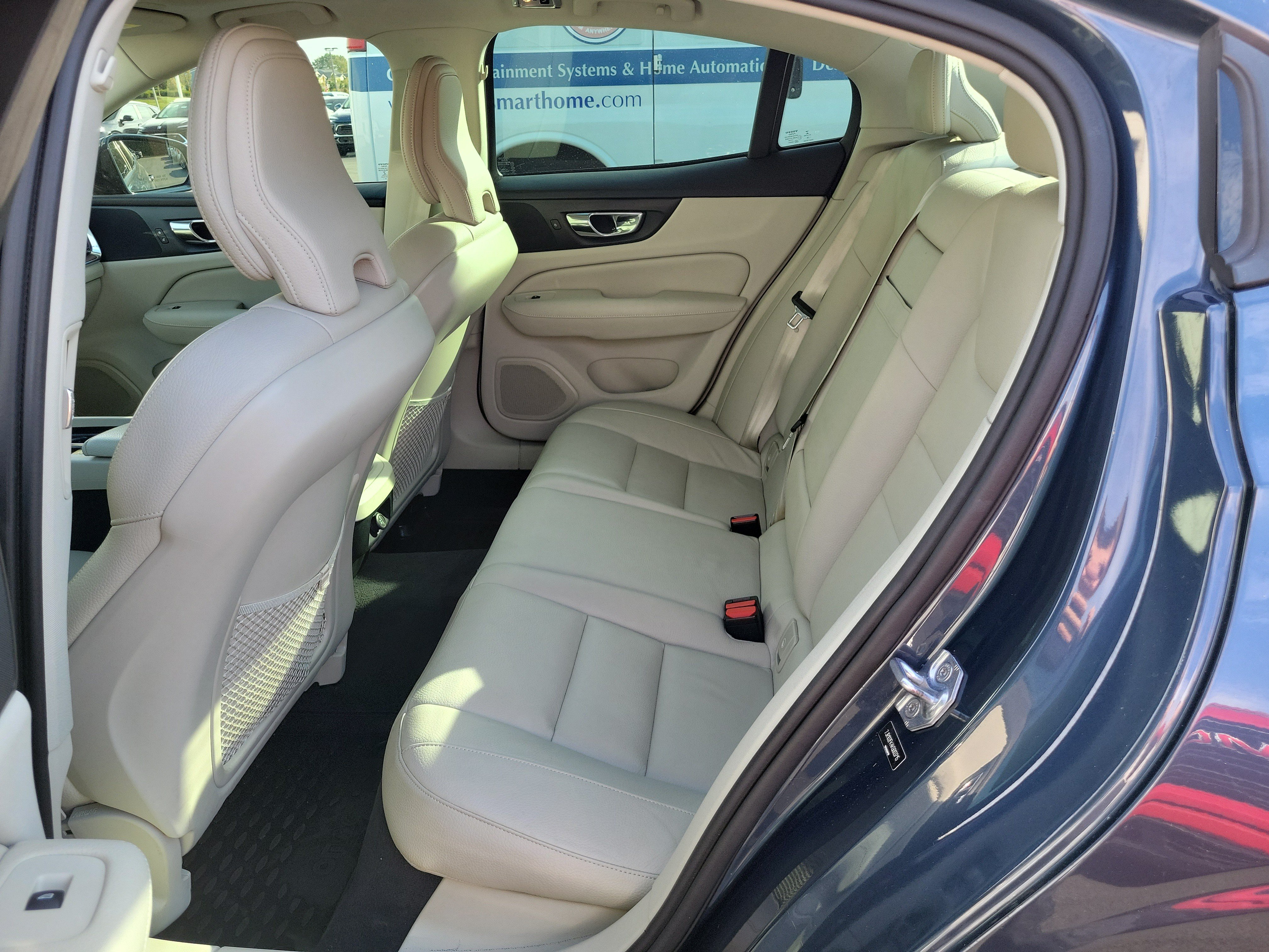 Used 2019 Volvo S60 T5 Momentum w/ Premium Package FWD image 12