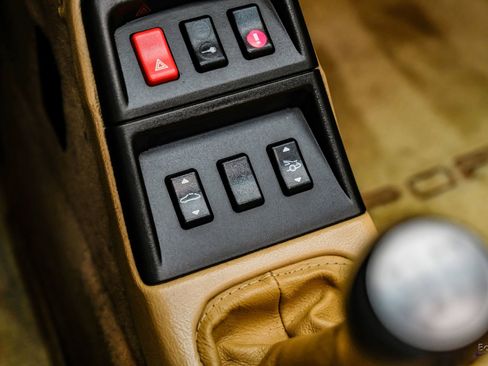 Used 1997 Porsche 911 Carrera S image 64