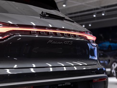 New 2026 Porsche Macan GTS image 32