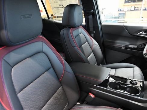New 2026 Chevrolet Equinox RS w/ LPO, Floor Liner Package image 8