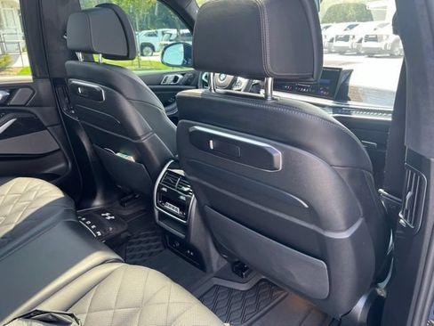 Used 2026 BMW X7 xDrive40i w/ M Sport Package AWD/4WD image 25