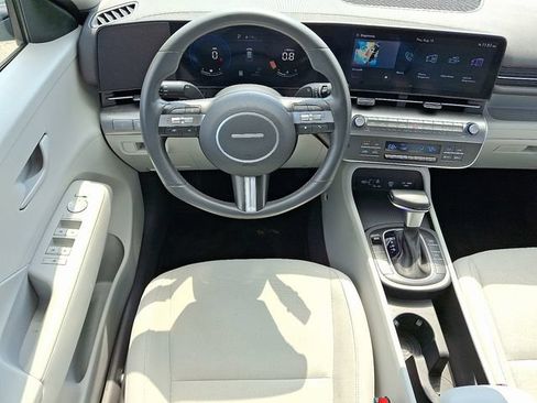 Used 2024 Hyundai Kona SEL AWD/4WD image 11