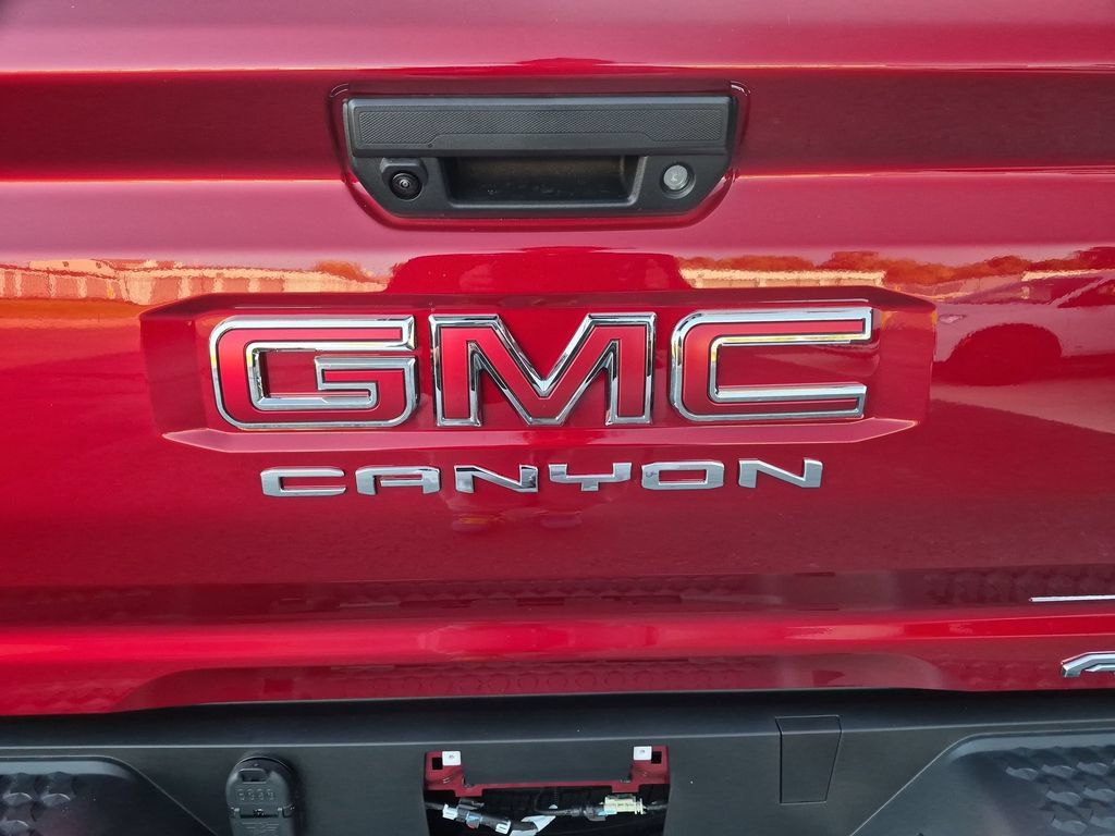 New 2026 GMC Canyon AT4 w/ Technology Plus Package AWD/4WD image 11