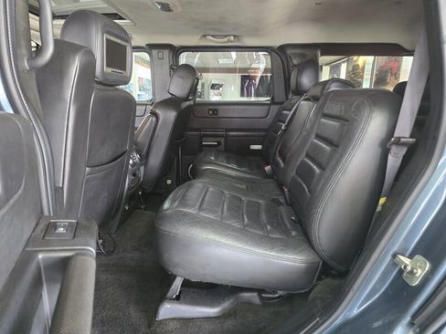 Used 2005 HUMMER H2 w/ Preferred Equipment Group image 11