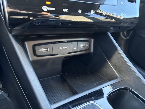 Used 2022 Hyundai Santa Cruz SEL Premium image 31