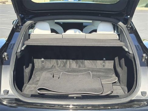 Used 2022 Tesla Model S image 31