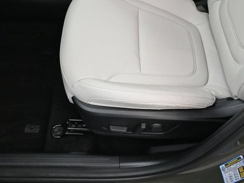 Used 2026 Hyundai Tucson SEL FWD image 13
