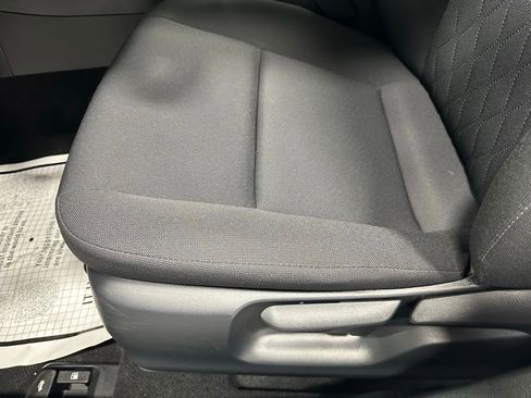 Used 2025 Toyota Corolla LE image 13