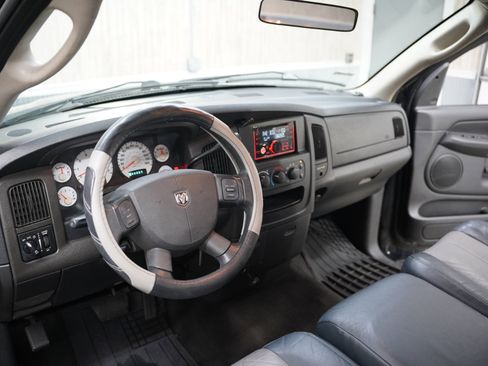 Used 2004 Dodge Ram 1500 Truck SLT w/ Sport Appearance Group image 11