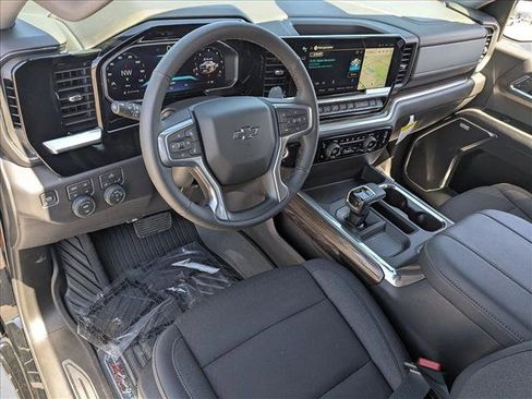 New 2026 Chevrolet Silverado 1500 LT Trail Boss w/ Convenience Package II AWD/4WD image 3