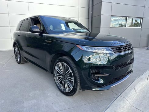 New 2026 Land Rover Range Rover Sport Dynamic SE AWD/4WD image 3