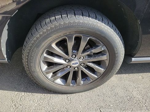 Used 2019 Ford Expedition Max Limited w/ Equipment Group 301A image 7