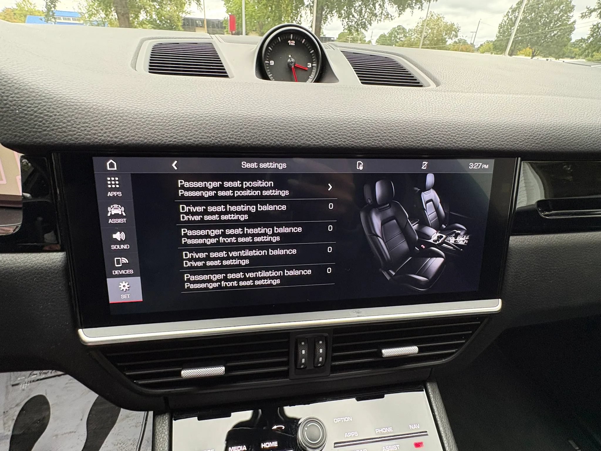 Used 2021 Porsche Cayenne S AWD/4WD image 48