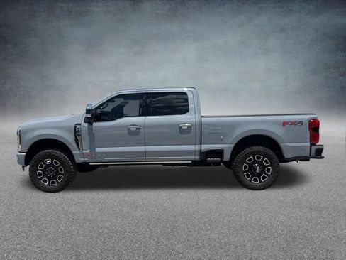 Used 2024 Ford F250 Platinum AWD/4WD image 2
