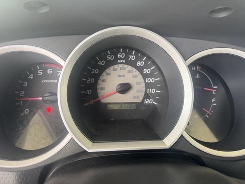 Used 2008 Toyota Tacoma 2WD Regular Cab image 11