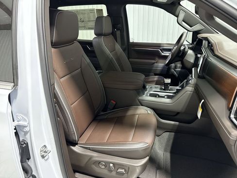New 2026 GMC Sierra 1500 Denali w/ Technology Package AWD/4WD image 29
