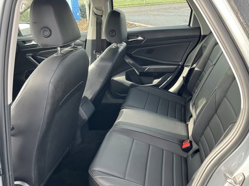 Used 2024 Volkswagen Jetta SE image 13