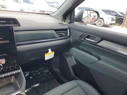 New 2026 GMC Terrain AT4 w/ Convenience Package III AWD/4WD image 15