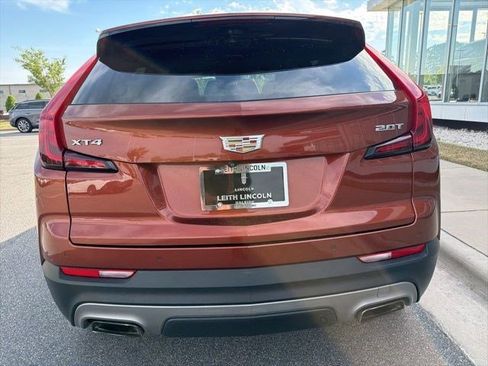 Used 2019 Cadillac XT4 Premium Luxury w/ Enhanced Visibility Package image 4