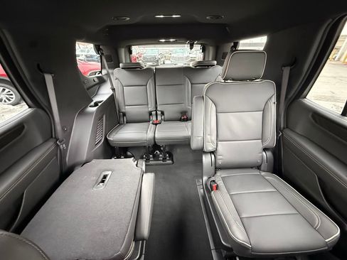 New 2026 GMC Yukon Elevation image 15