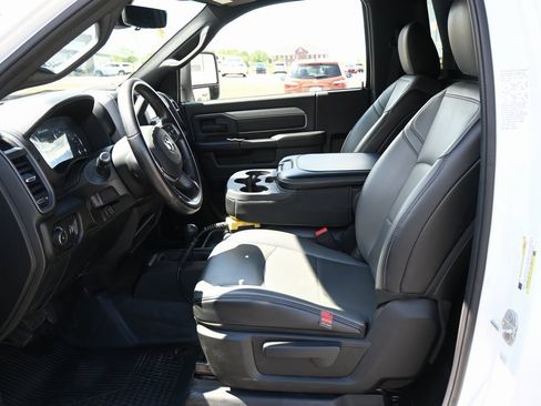 Used 2024 RAM 3500 Tradesman image 5
