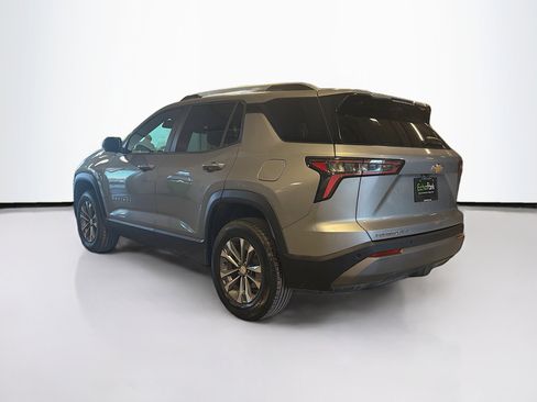 Used 2025 Chevrolet Equinox LT w/ Convenience Package II image 5