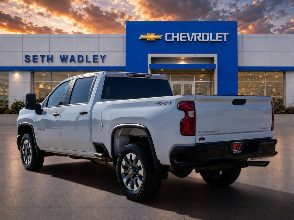 Used 2024 Chevrolet Silverado 2500 Custom w/ Custom Value Package AWD/4WD image 5