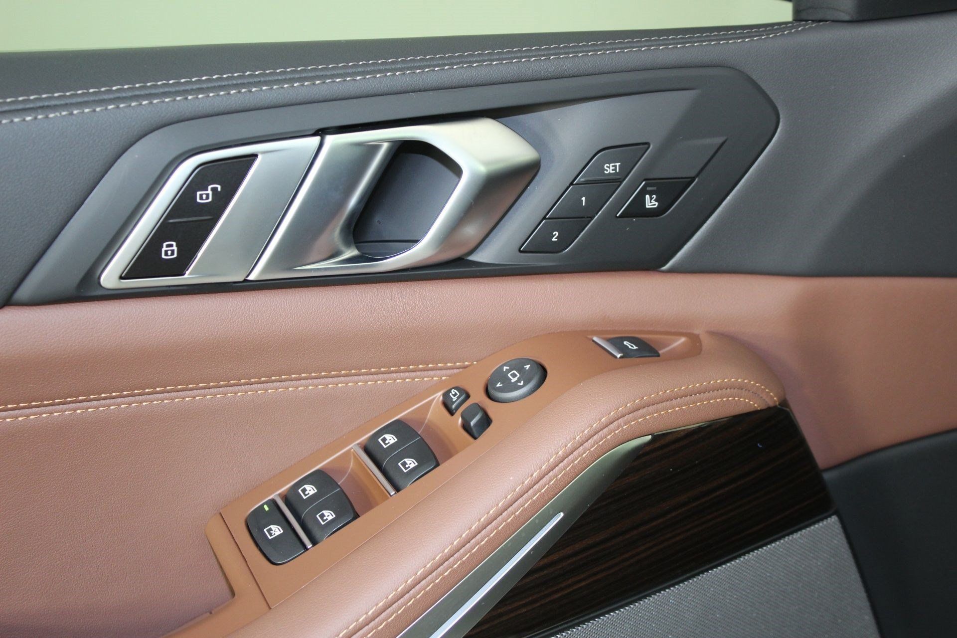 Used 2026 BMW X5 xDrive40i w/ M Sport Package AWD/4WD image 24