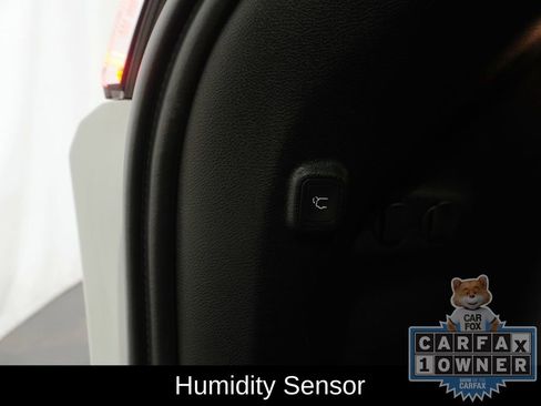 Used 2020 Jeep Cherokee Latitude Plus AWD/4WD image 9