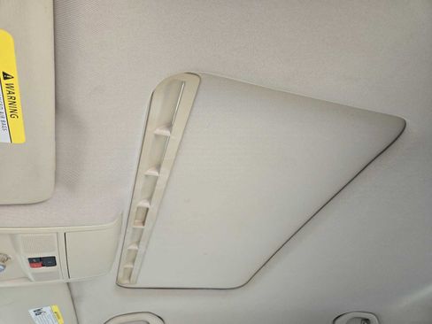 Used 2015 Volkswagen Passat TDI SE image 25