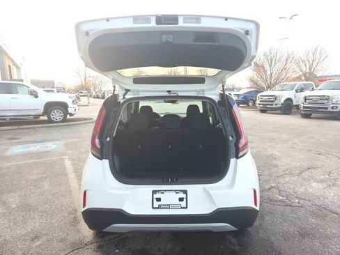 Used 2024 Kia Soul LX w/ Option Group 015 image 9
