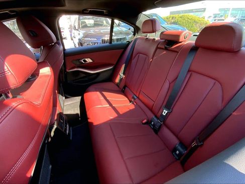 Used 2023 BMW 330i xDrive 330i xDrive w/ Premium Package image 21