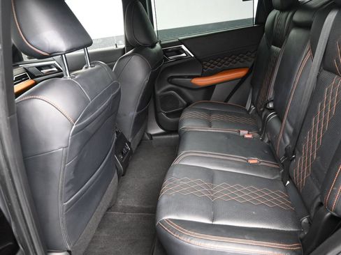 Used 2022 Mitsubishi Outlander SEL AWD/4WD image 13