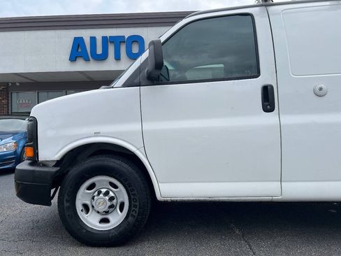 Used 2012 Chevrolet Express 2500 w/ Cold Climate Package RWD image 36
