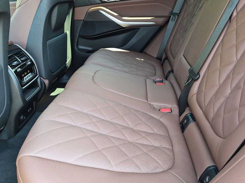 Used 2024 BMW X5 xDrive40i w/ Parking Assistance Package AWD/4WD image 20